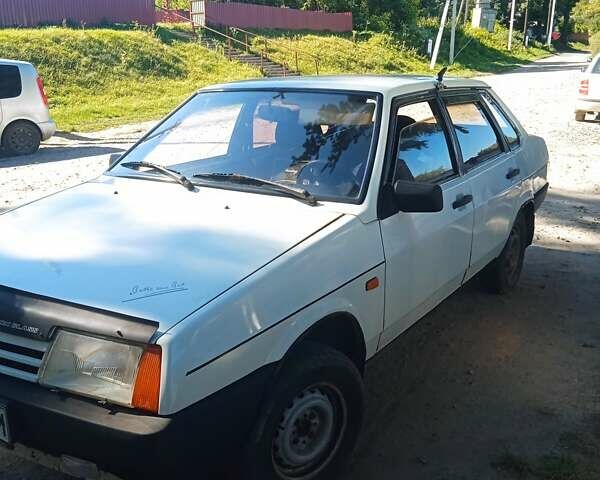 Белый ВАЗ 21099, объемом двигателя 1.6 л и пробегом 200 тыс. км за 1200 $, фото 1 на Automoto.ua