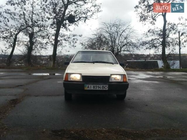 Белый ВАЗ 21099, объемом двигателя 1.5 л и пробегом 150 тыс. км за 1326 $, фото 1 на Automoto.ua