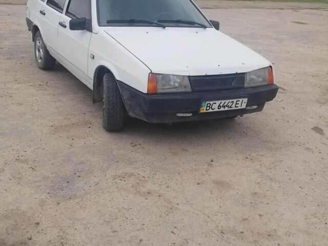 Белый ВАЗ 21099, объемом двигателя 1.5 л и пробегом 40 тыс. км за 655 $, фото 1 на Automoto.ua