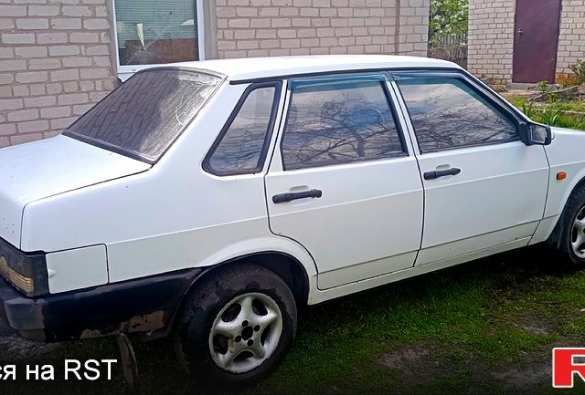 Білий ВАЗ 21099, об'ємом двигуна 1.5 л та пробігом 0 тис. км за 800 $, фото 1 на Automoto.ua