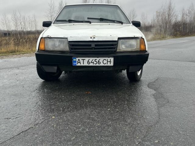 Белый ВАЗ 21099, объемом двигателя 1.5 л и пробегом 40 тыс. км за 904 $, фото 1 на Automoto.ua