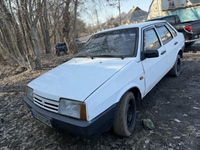 Белый ВАЗ 21099, объемом двигателя 1.5 л и пробегом 196 тыс. км за 750 $, фото 1 на Automoto.ua