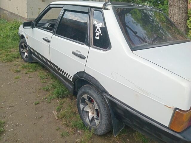 Белый ВАЗ 21099, объемом двигателя 1 л и пробегом 1 тыс. км за 604 $, фото 1 на Automoto.ua