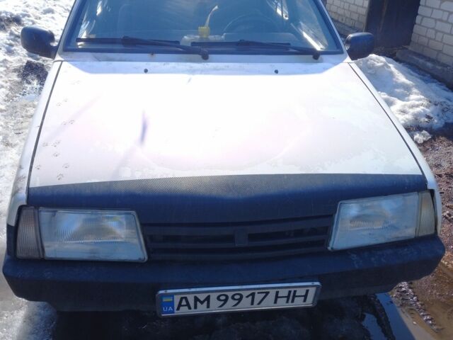 Белый ВАЗ 21099, объемом двигателя 1.5 л и пробегом 250 тыс. км за 1300 $, фото 1 на Automoto.ua