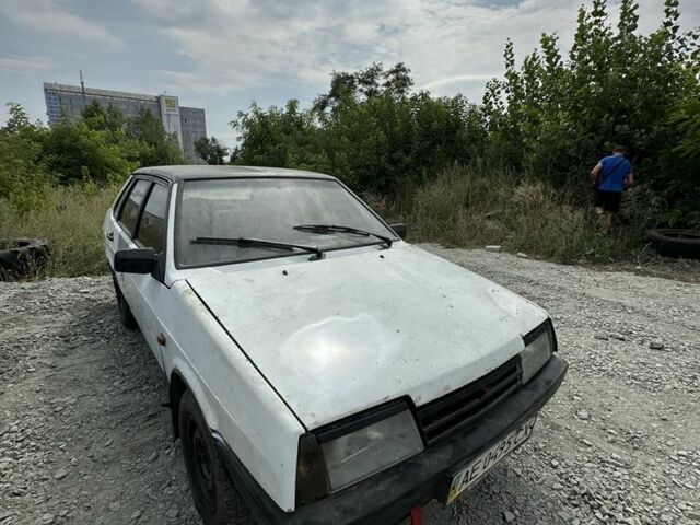 Белый ВАЗ 21099, объемом двигателя 1.5 л и пробегом 200 тыс. км за 301 $, фото 1 на Automoto.ua