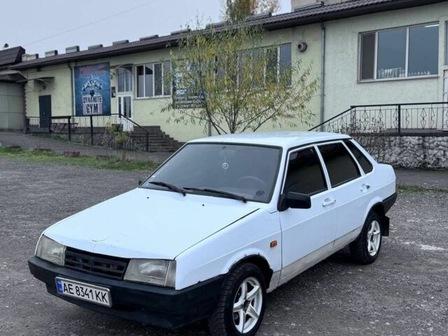 Белый ВАЗ 21099, объемом двигателя 1.5 л и пробегом 97 тыс. км за 1050 $, фото 1 на Automoto.ua