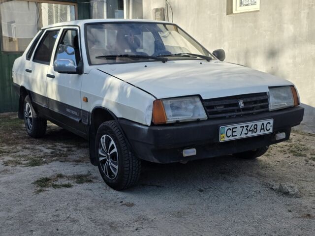 Белый ВАЗ 21099, объемом двигателя 1.5 л и пробегом 600 тыс. км за 718 $, фото 1 на Automoto.ua