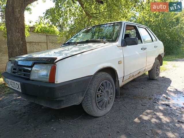 Білий ВАЗ 21099, об'ємом двигуна 1.5 л та пробігом 999 тис. км за 800 $, фото 1 на Automoto.ua