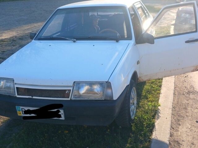 Белый ВАЗ 21099, объемом двигателя 1.5 л и пробегом 251 тыс. км за 503 $, фото 1 на Automoto.ua