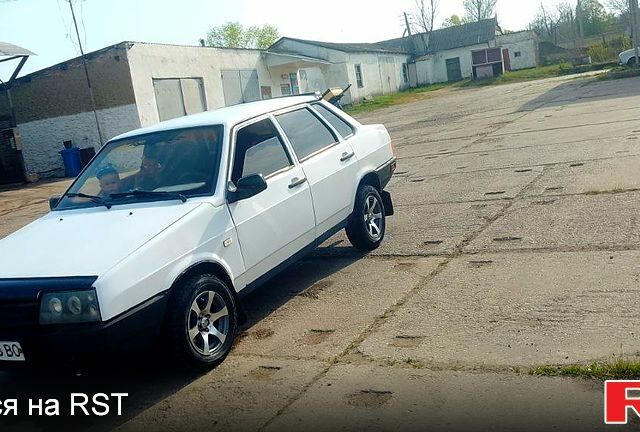 Білий ВАЗ 21099, об'ємом двигуна 1.5 л та пробігом 250 тис. км за 2250 $, фото 1 на Automoto.ua