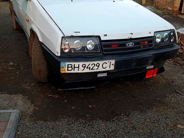 Белый ВАЗ 21099, объемом двигателя 1.5 л и пробегом 0 тыс. км за 1100 $, фото 1 на Automoto.ua