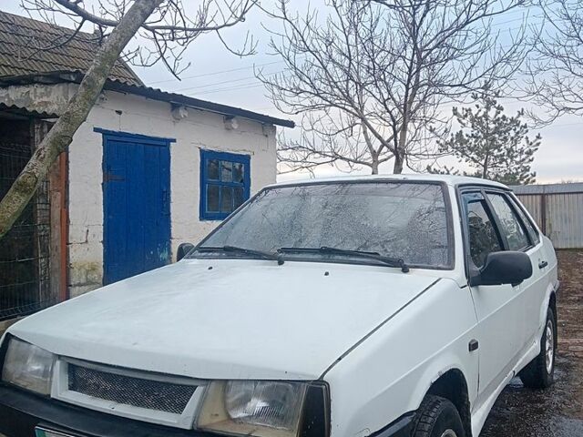 Білий ВАЗ 21099, об'ємом двигуна 1.5 л та пробігом 175 тис. км за 1200 $, фото 1 на Automoto.ua