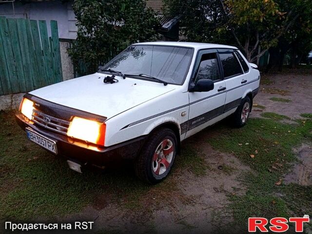 Білий ВАЗ 21099, об'ємом двигуна 1.5 л та пробігом 315 тис. км за 1600 $, фото 1 на Automoto.ua