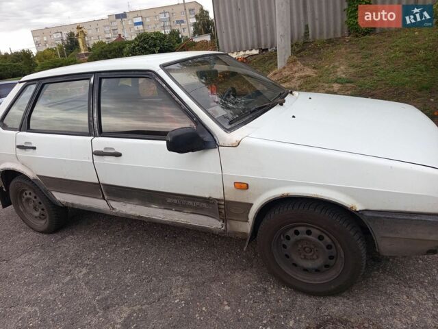 Белый ВАЗ 21099, объемом двигателя 1.49 л и пробегом 250 тыс. км за 1500 $, фото 1 на Automoto.ua