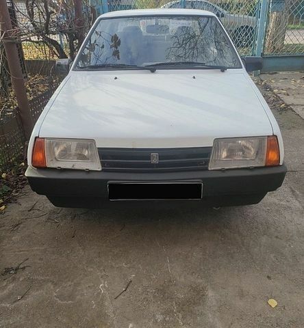 Белый ВАЗ 21099, объемом двигателя 1.5 л и пробегом 97 тыс. км за 2400 $, фото 1 на Automoto.ua