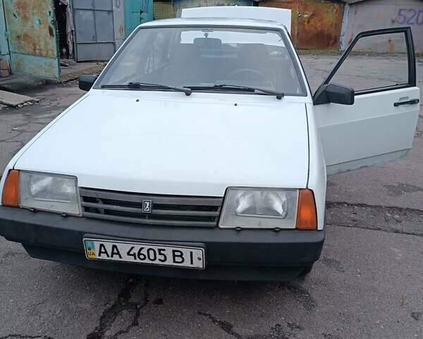 Белый ВАЗ 21099, объемом двигателя 1.5 л и пробегом 136 тыс. км за 1200 $, фото 1 на Automoto.ua