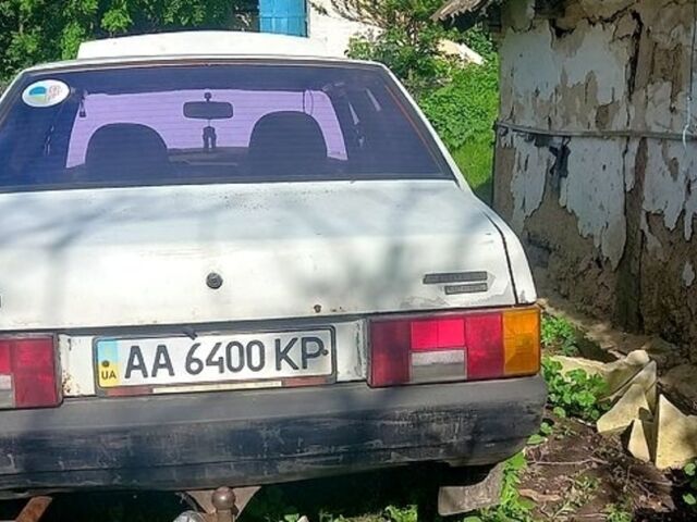 Белый ВАЗ 21099, объемом двигателя 1.5 л и пробегом 125 тыс. км за 840 $, фото 1 на Automoto.ua