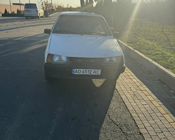 Белый ВАЗ 21099, объемом двигателя 1.5 л и пробегом 125 тыс. км за 1500 $, фото 1 на Automoto.ua