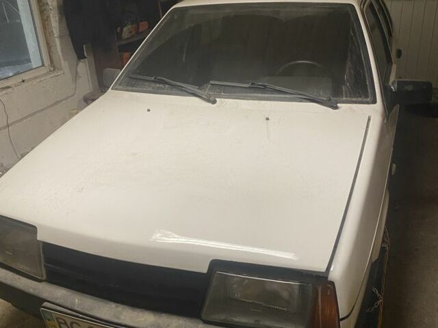 Белый ВАЗ 21099, объемом двигателя 1.5 л и пробегом 146 тыс. км за 1350 $, фото 1 на Automoto.ua