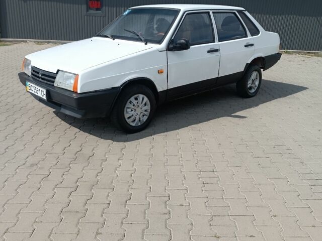 Белый ВАЗ 21099, объемом двигателя 1.5 л и пробегом 180 тыс. км за 673 $, фото 1 на Automoto.ua
