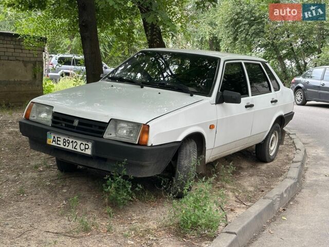 Білий ВАЗ 21099, об'ємом двигуна 1.6 л та пробігом 215 тис. км за 1609 $, фото 1 на Automoto.ua