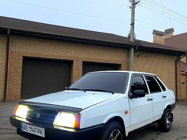 Білий ВАЗ 21099, об'ємом двигуна 1.6 л та пробігом 0 тис. км за 1900 $, фото 1 на Automoto.ua