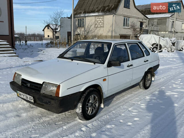Білий ВАЗ 21099, об'ємом двигуна 1.6 л та пробігом 97 тис. км за 2400 $, фото 1 на Automoto.ua