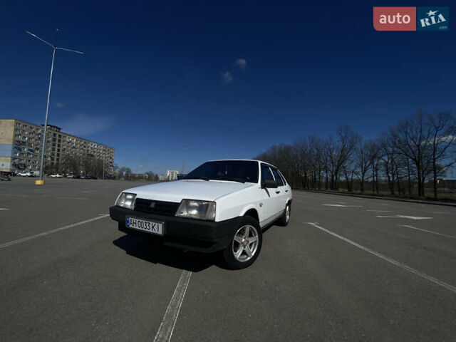 Белый ВАЗ 21099, объемом двигателя 1.6 л и пробегом 110 тыс. км за 1800 $, фото 1 на Automoto.ua