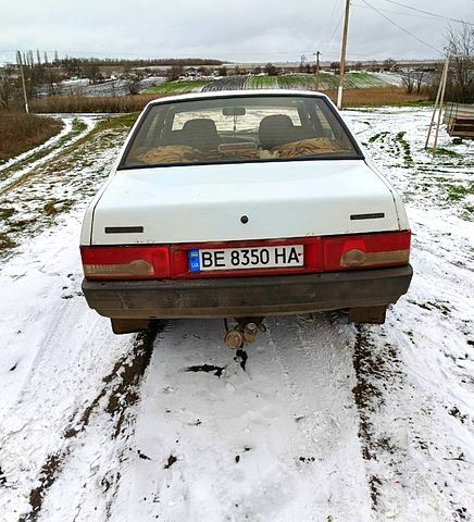 Білий ВАЗ 21099, об'ємом двигуна 1.6 л та пробігом 15400 тис. км за 1800 $, фото 1 на Automoto.ua