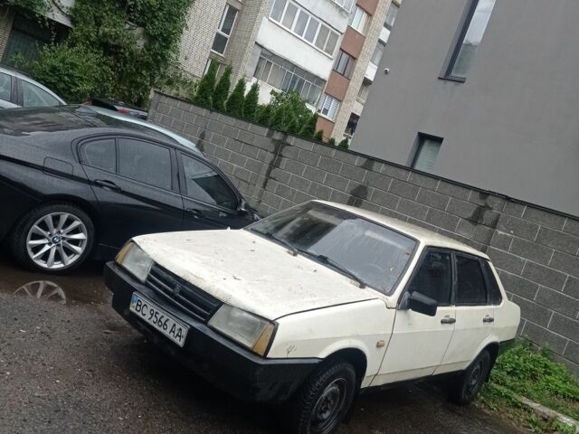 ВАЗ 21099 1996 у Львові на Automoto.ua Бежевий ВАЗ 21099, об'ємом двигуна 0 л та пробігом 250 тис. км за 669 $, фото 1 на Automoto.ua