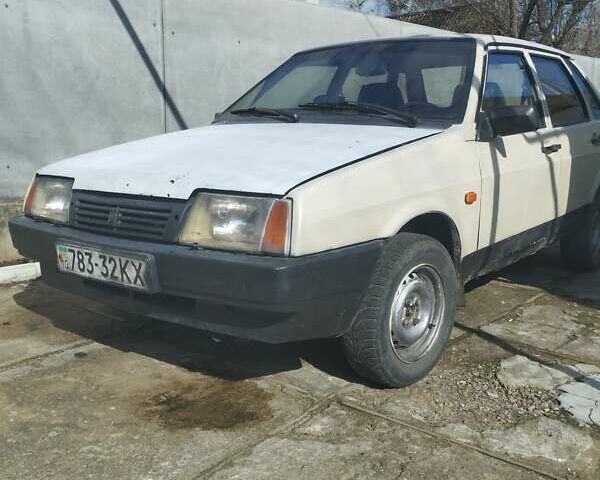 Бежевый ВАЗ 21099, объемом двигателя 1.5 л и пробегом 100 тыс. км за 900 $, фото 1 на Automoto.ua
