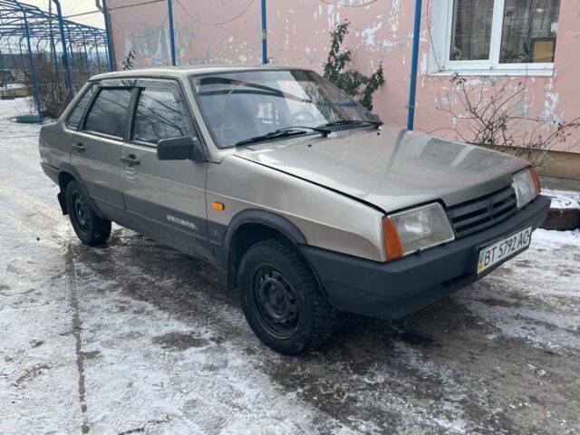 Бежевий ВАЗ 21099, об'ємом двигуна 1.6 л та пробігом 200 тис. км за 1223 $, фото 1 на Automoto.ua