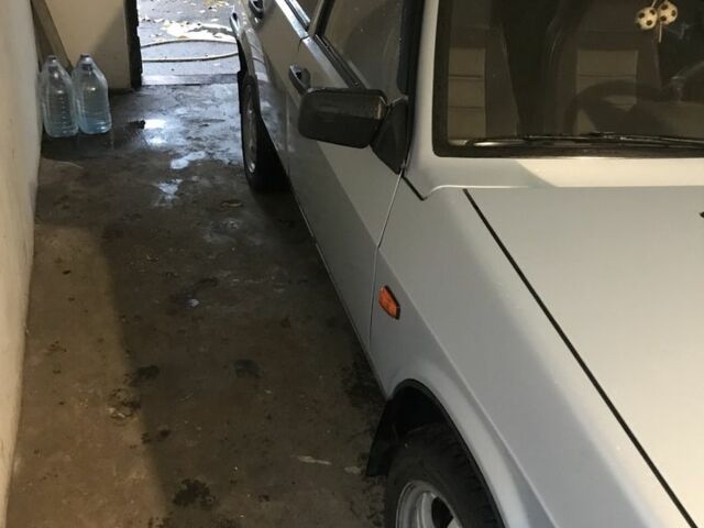 ВАЗ 21099 2005 в Краматорске на Automoto.ua Бежевый ВАЗ 21099, объемом двигателя 0 л и пробегом 190 тыс. км за 1023 $, фото 1 на Automoto.ua