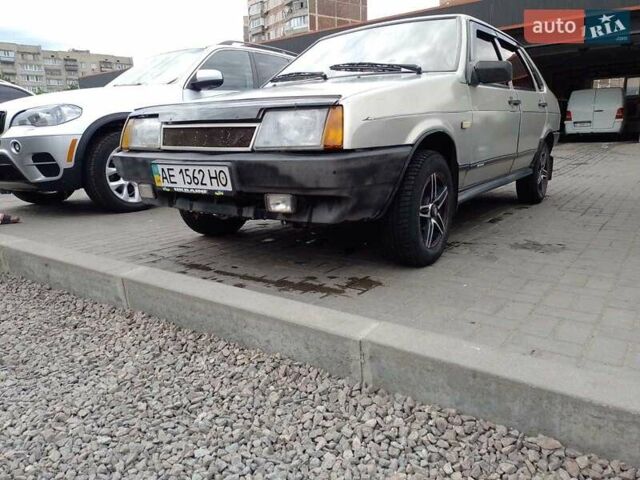 Бежевый ВАЗ 21099, объемом двигателя 1.5 л и пробегом 170 тыс. км за 1447 $, фото 1 на Automoto.ua