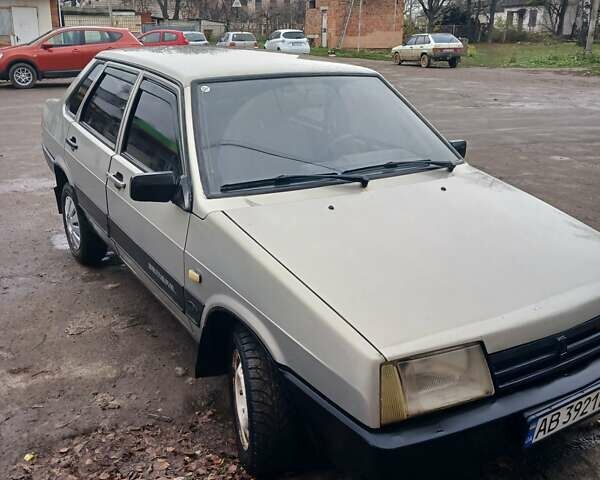 Бежевый ВАЗ 21099, объемом двигателя 1.5 л и пробегом 170 тыс. км за 1700 $, фото 1 на Automoto.ua