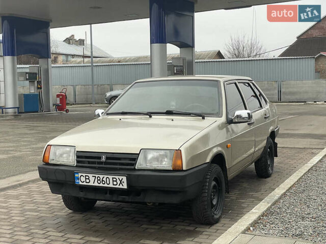 Бежевый ВАЗ 21099, объемом двигателя 1.6 л и пробегом 205 тыс. км за 2000 $, фото 1 на Automoto.ua