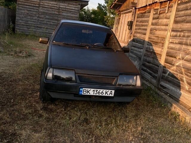 Чорний ВАЗ 21099, об'ємом двигуна 1.5 л та пробігом 284 тис. км за 1200 $, фото 1 на Automoto.ua