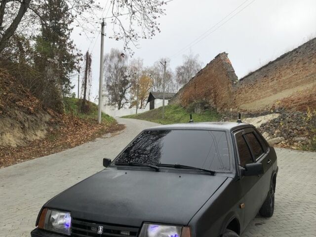 Черный ВАЗ 21099, объемом двигателя 1.5 л и пробегом 90 тыс. км за 1300 $, фото 1 на Automoto.ua