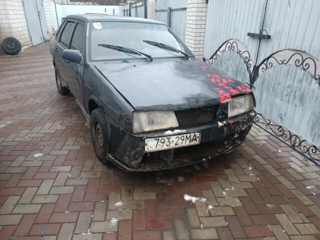 Черный ВАЗ 21099, объемом двигателя 0 л и пробегом 100 тыс. км за 300 $, фото 1 на Automoto.ua