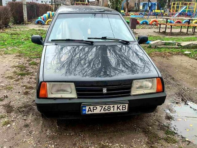 Черный ВАЗ 21099, объемом двигателя 1.5 л и пробегом 180 тыс. км за 1000 $, фото 1 на Automoto.ua