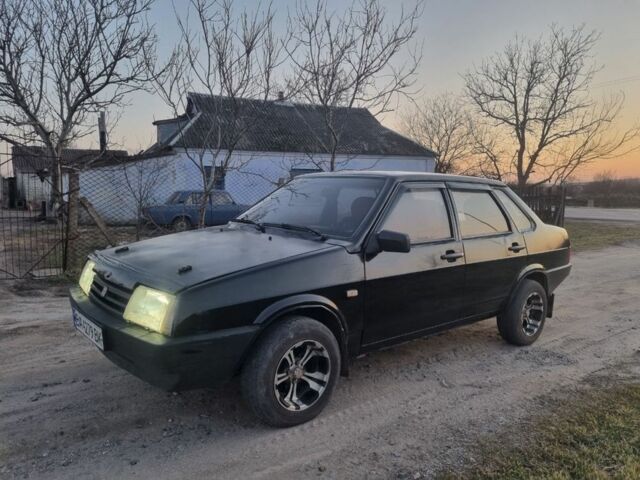 Черный ВАЗ 21099, объемом двигателя 1.5 л и пробегом 177 тыс. км за 1200 $, фото 1 на Automoto.ua
