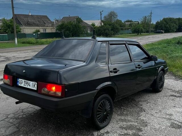 Черный ВАЗ 21099, объемом двигателя 1.5 л и пробегом 180 тыс. км за 1500 $, фото 1 на Automoto.ua