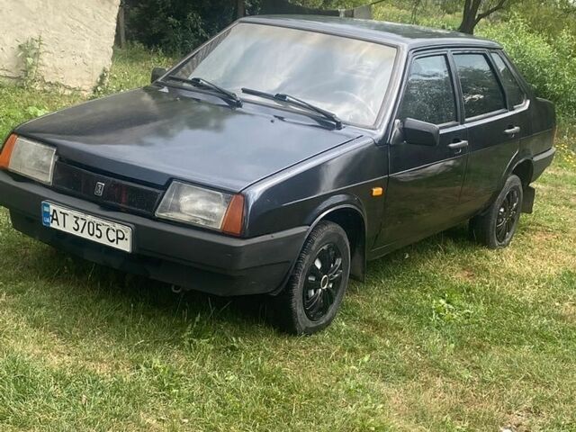Чорний ВАЗ 21099, об'ємом двигуна 1.5 л та пробігом 300 тис. км за 1100 $, фото 1 на Automoto.ua