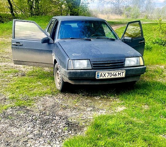 Черный ВАЗ 21099, объемом двигателя 1.5 л и пробегом 280 тыс. км за 950 $, фото 1 на Automoto.ua