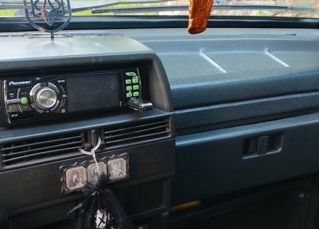 Черный ВАЗ 21099, объемом двигателя 0 л и пробегом 148 тыс. км за 500 $, фото 1 на Automoto.ua