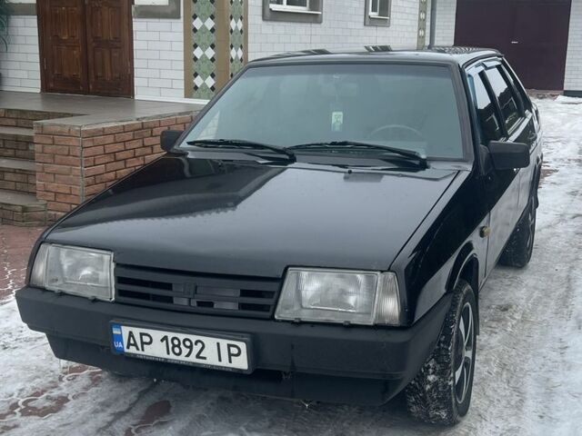Чорний ВАЗ 21099, об'ємом двигуна 1.5 л та пробігом 298 тис. км за 1600 $, фото 1 на Automoto.ua