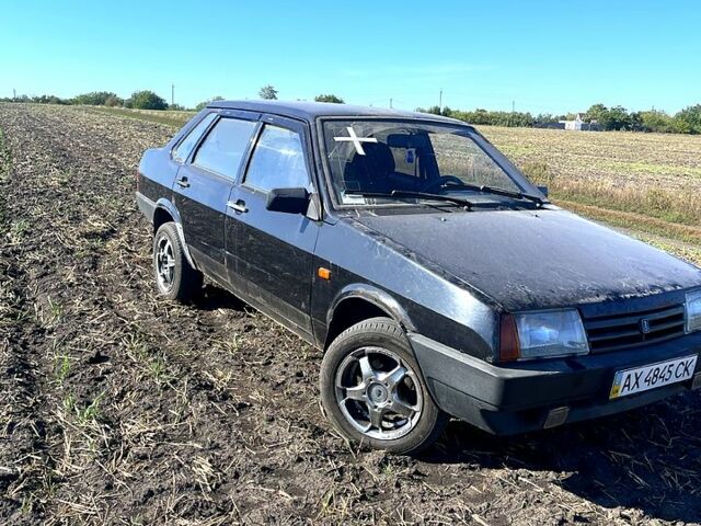 Чорний ВАЗ 21099, об'ємом двигуна 1.5 л та пробігом 187 тис. км за 1300 $, фото 1 на Automoto.ua