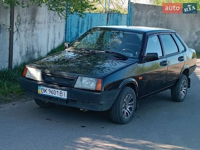 Черный ВАЗ 21099, объемом двигателя 1.5 л и пробегом 93 тыс. км за 1100 $, фото 1 на Automoto.ua
