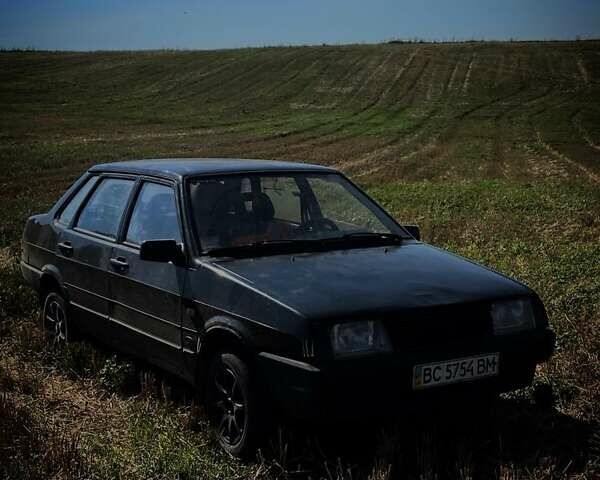 Черный ВАЗ 21099, объемом двигателя 2.5 л и пробегом 250 тыс. км за 800 $, фото 1 на Automoto.ua