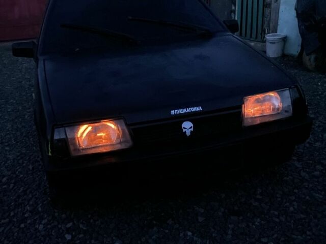 Черный ВАЗ 21099, объемом двигателя 2.5 л и пробегом 250 тыс. км за 1000 $, фото 1 на Automoto.ua
